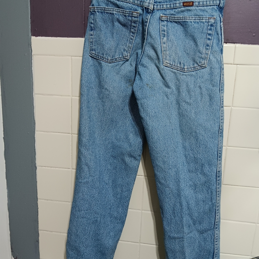 Girls 12 reg Ruster blue jeans.